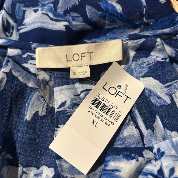 Loft Women’s Top Shirt Blouse V-Neck Short Sleeves Size Xtra Large - Picture 12 of 13